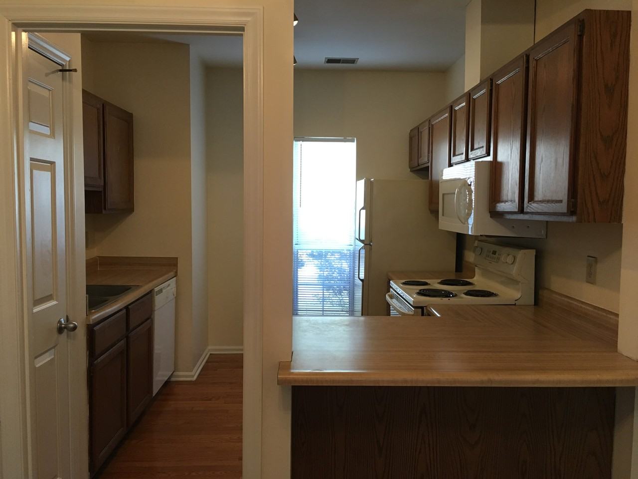 6102 Bushmills St - Photo 6 of 16