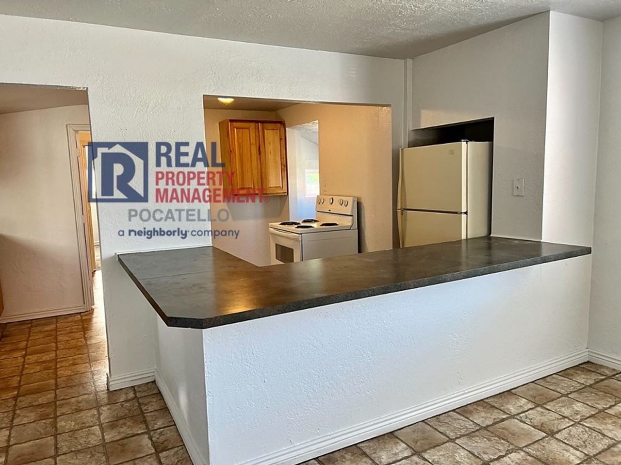 147 N Grant Ave - Photo 3 of 23