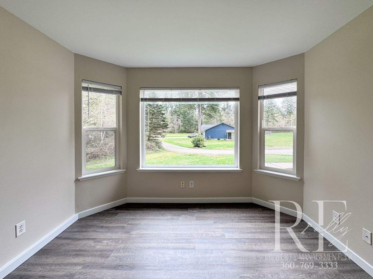 5878 Sw Reese Ln - Photo 2 of 17