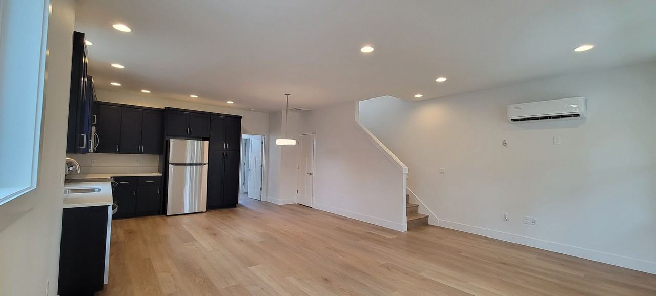 1167 Nw Michelbook Ln - Photo 7 of 18