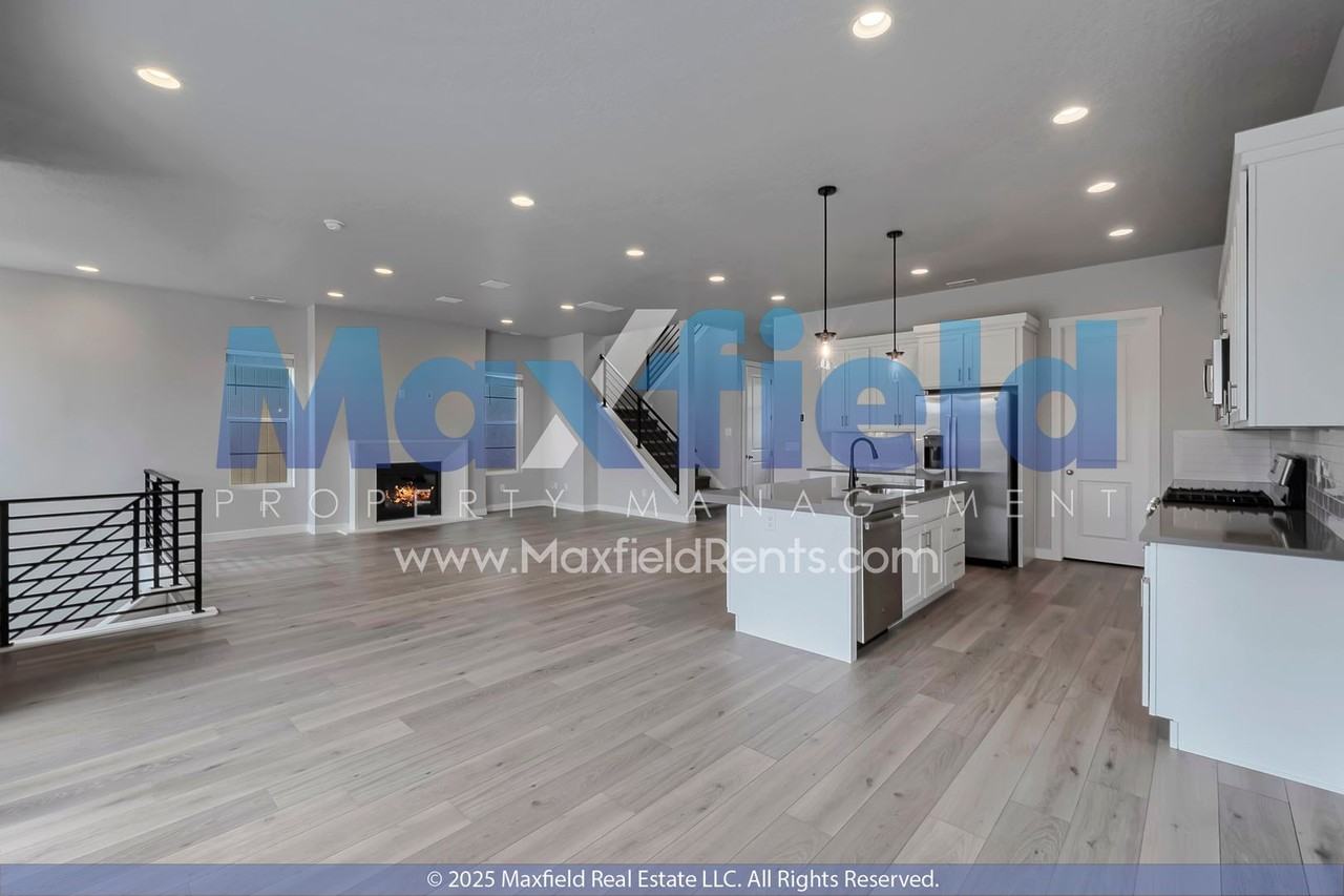 2792 N Tower Mill Way - Photo 6 of 30