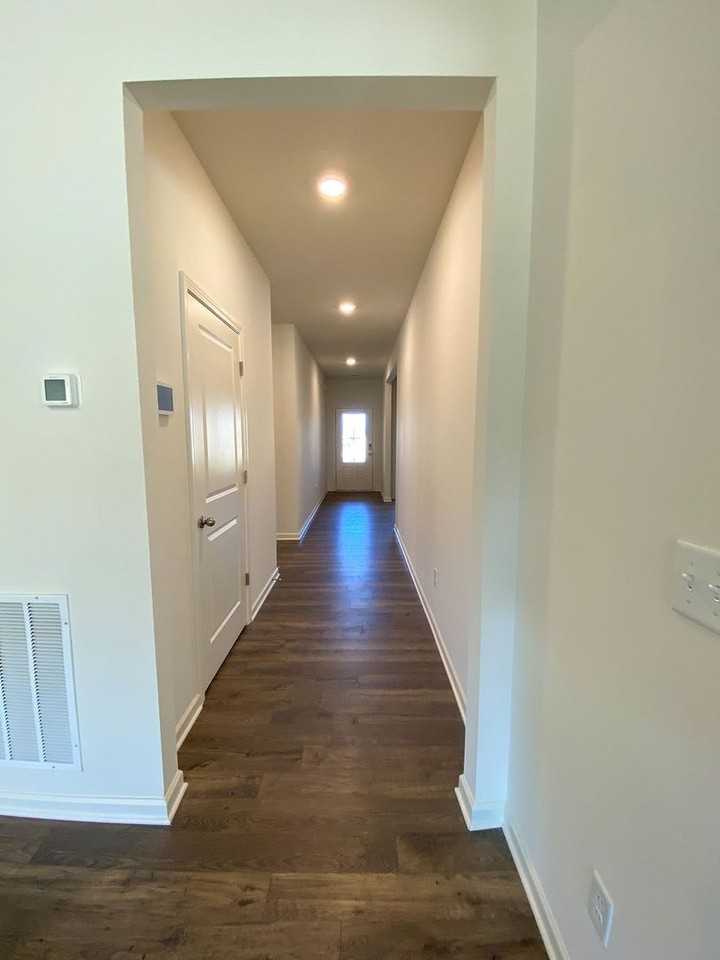 38 Crown Way - Photo 6 of 34