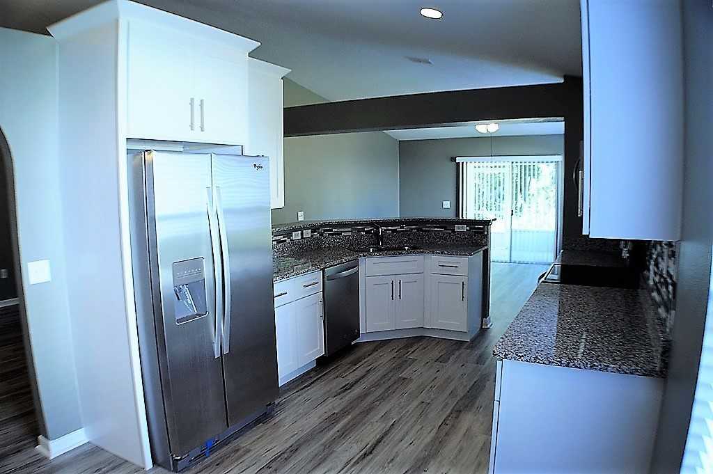1017 Tawny Eagle Dr - Photo 3 of 22