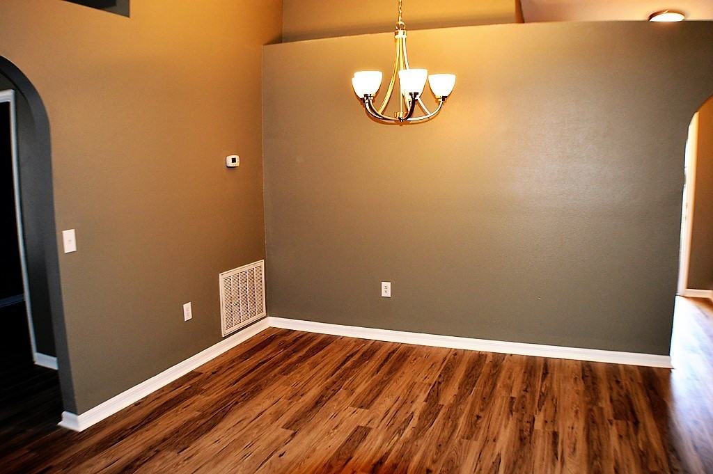 1017 Tawny Eagle Dr - Photo 6 of 22