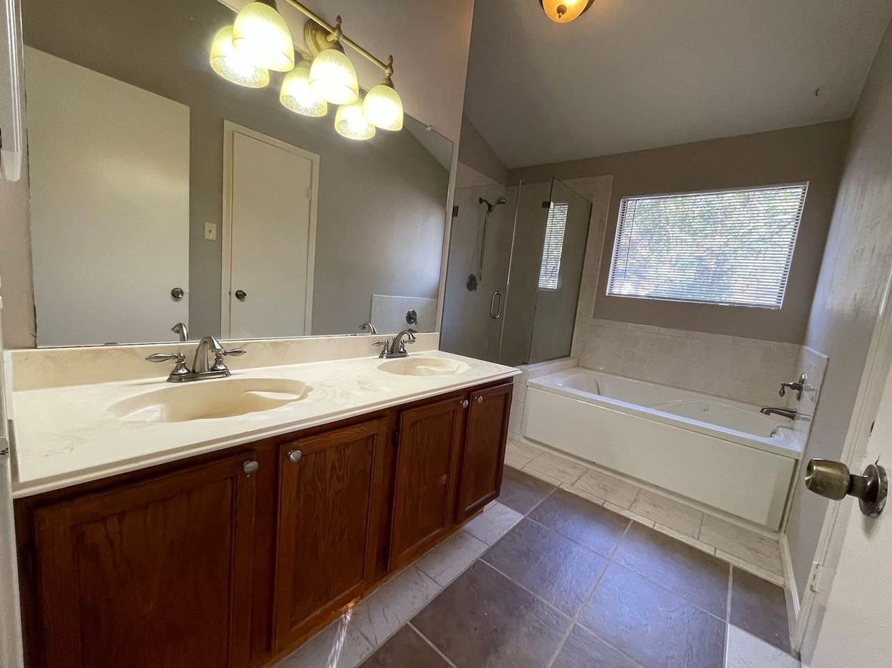 88 West Rainbow Ridge Circle - Photo 5 of 22