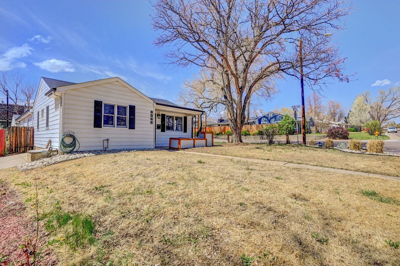 2695 Gray St - Photo 2 of 29