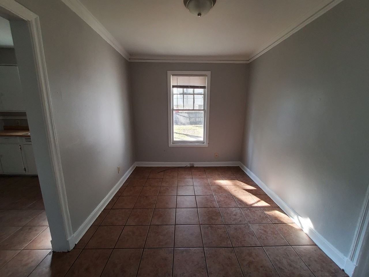 3733 Vernon Ave - Photo 7 of 22