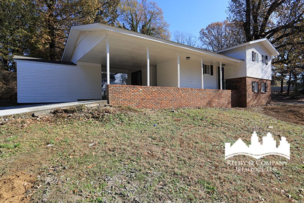 2868 Bannockburn Rd - Photo 2 of 17