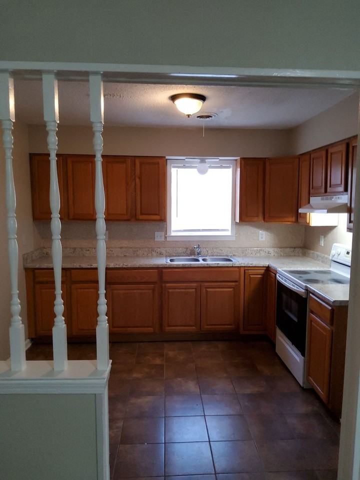 3145 Briarwood Dr - Photo 6 of 12