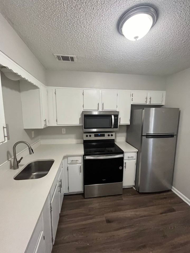 3548 Christine Rd - Photo 2 of 6