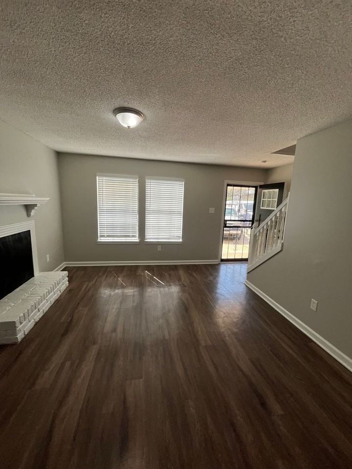 3548 Christine Rd - Photo 4 of 6