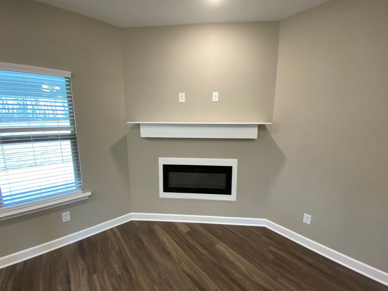 4935 Reunion Dr - Photo 3 of 18