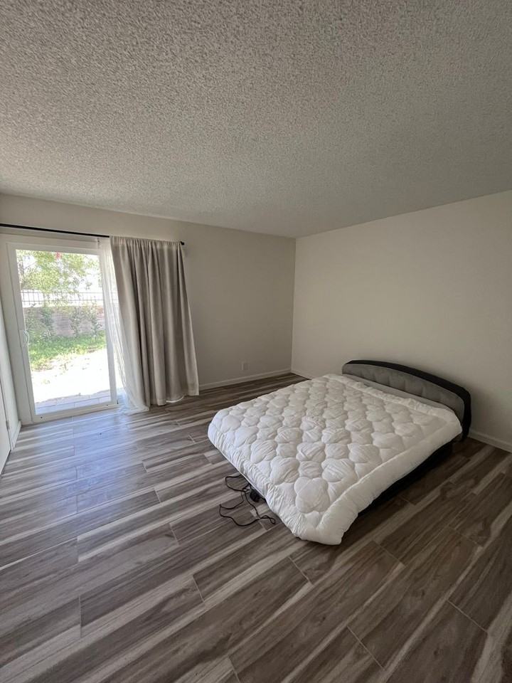 1426 Sunflower Cir N - Photo 5 of 11