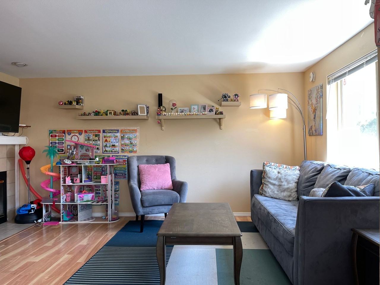 3421 M Pl Se #B - Photo 3 of 15