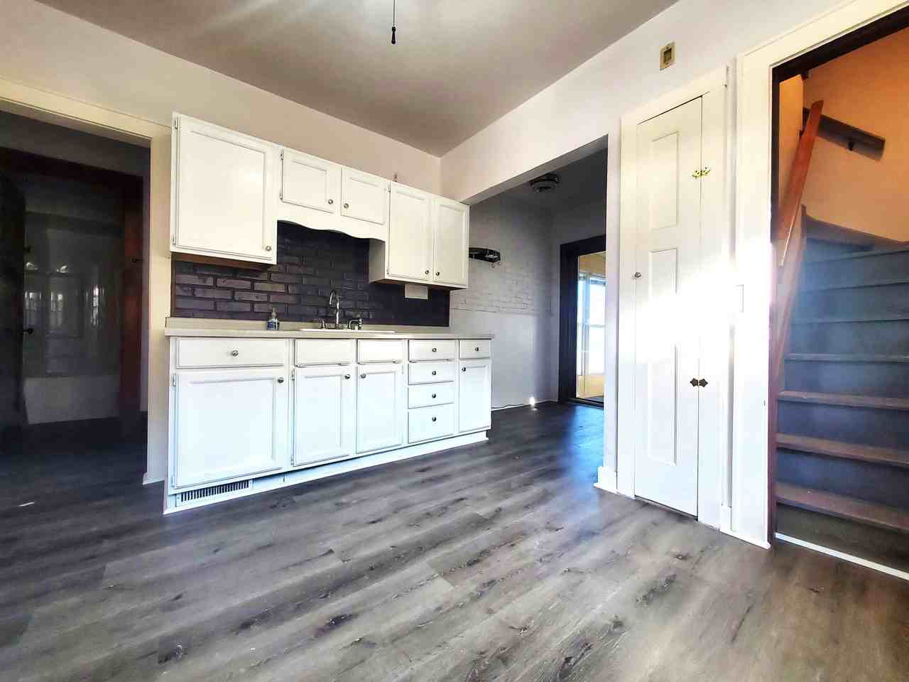 1928 S 72nd St - Photo 2 of 10