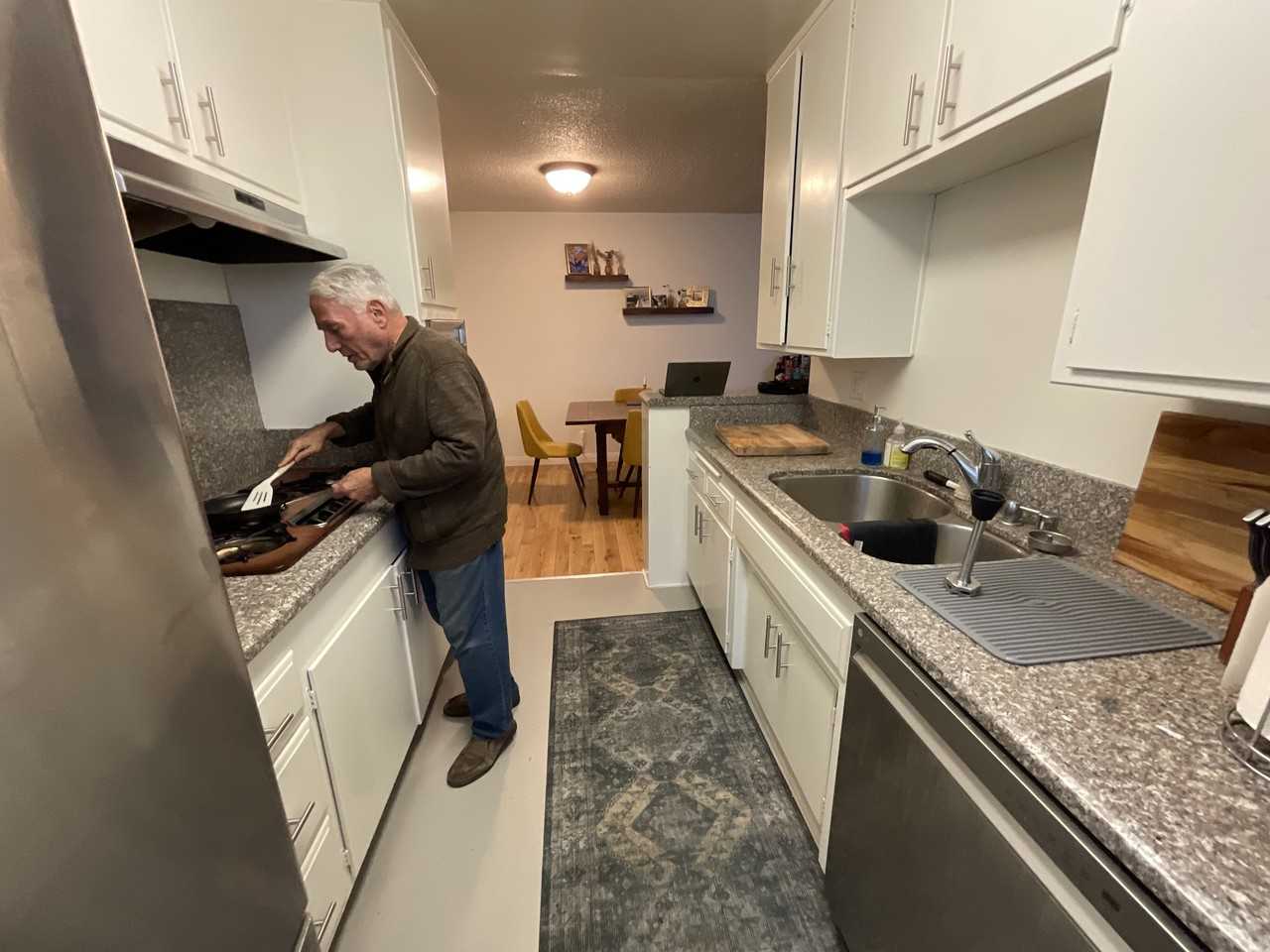 Rexford Apartments - Photo 4 of 19