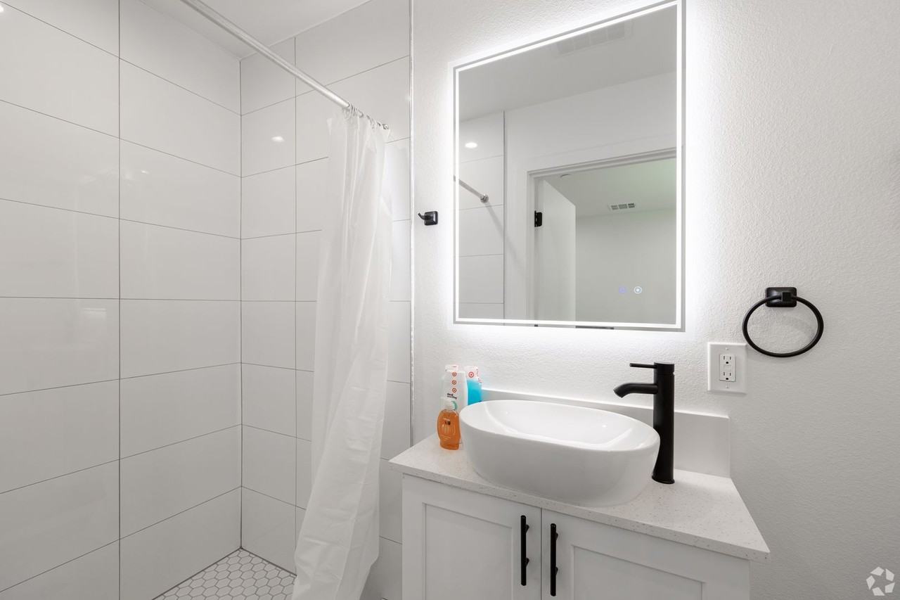 MH 1181 Rolland Curtis Pl - Photo 7 of 7