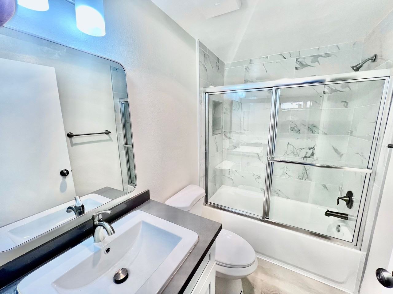 Foothill Apartments - Photo 4 of 6