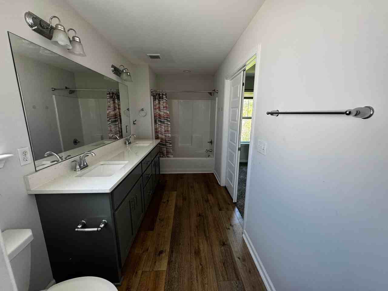 410 Raven Ln - Photo 4 of 7