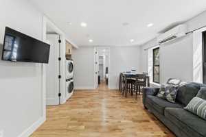 featured image of 558 E 191st St