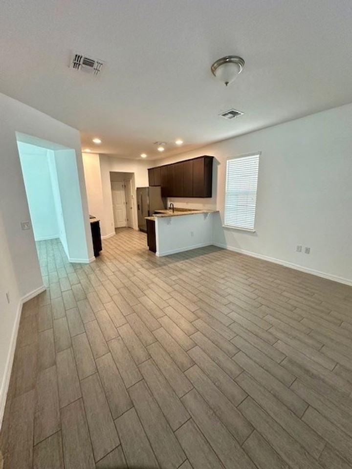 8642 Powder Ridge Trl - Photo 6 of 30