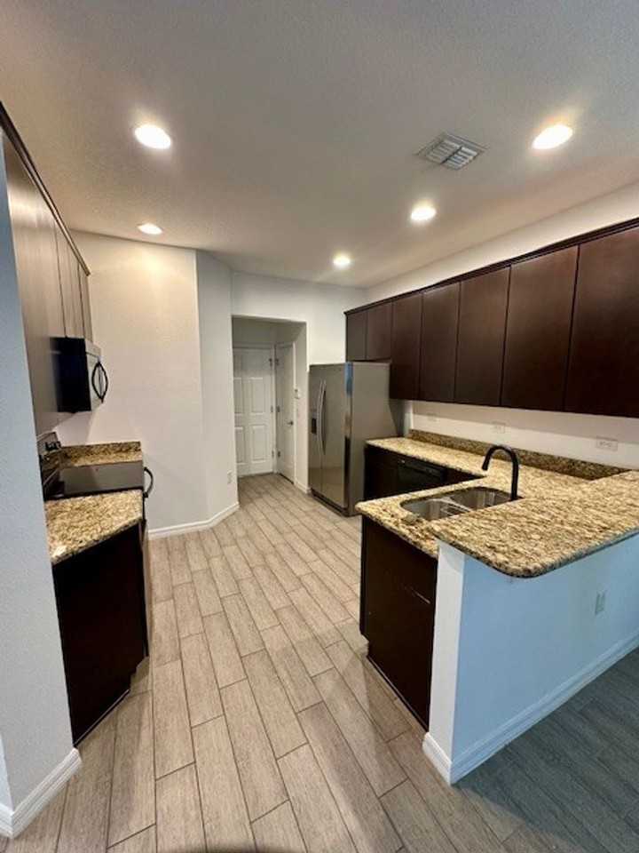 8642 Powder Ridge Trl - Photo 7 of 30