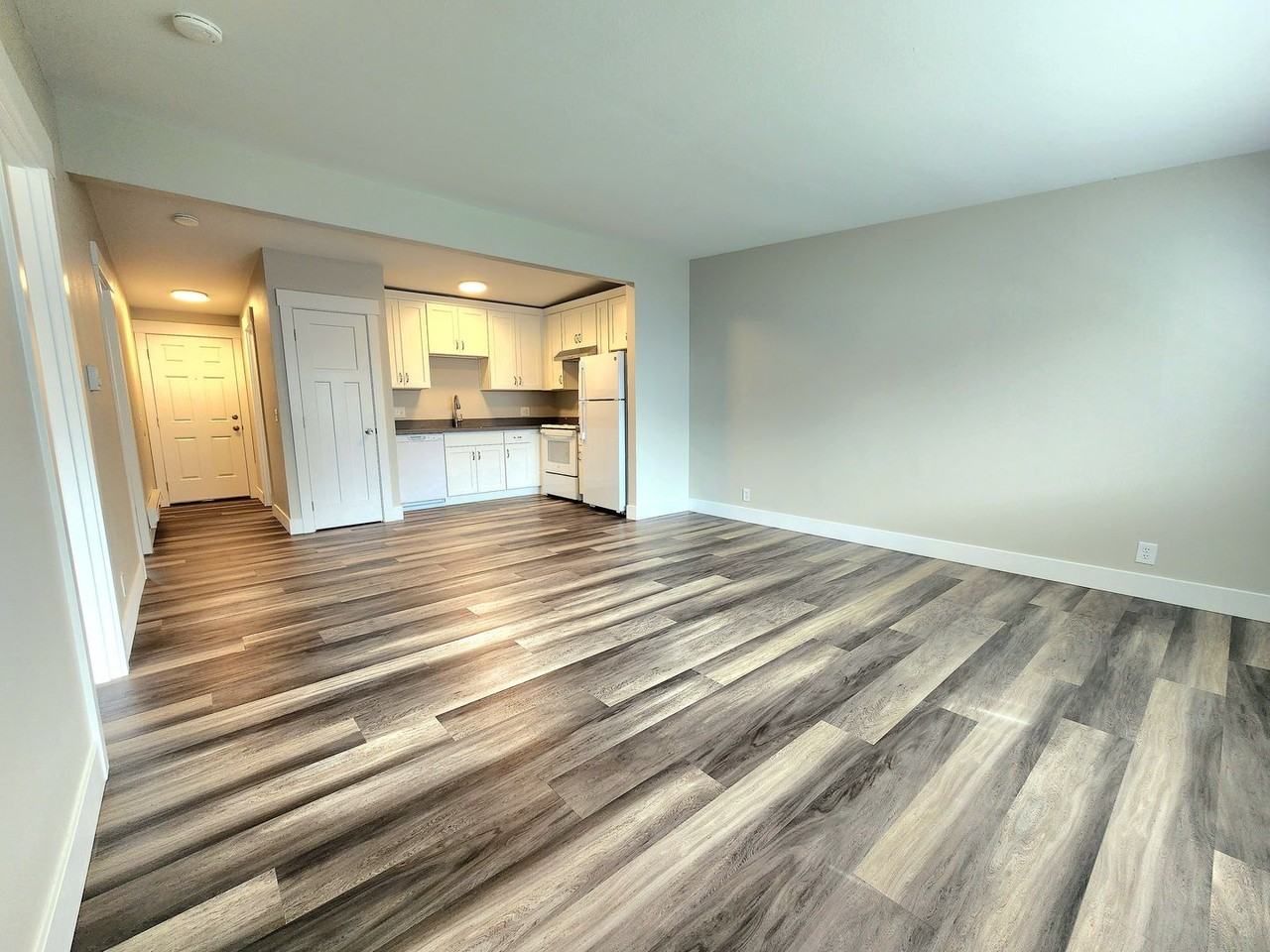 Kent Fifth Avenue Flats - Photo 6 of 29
