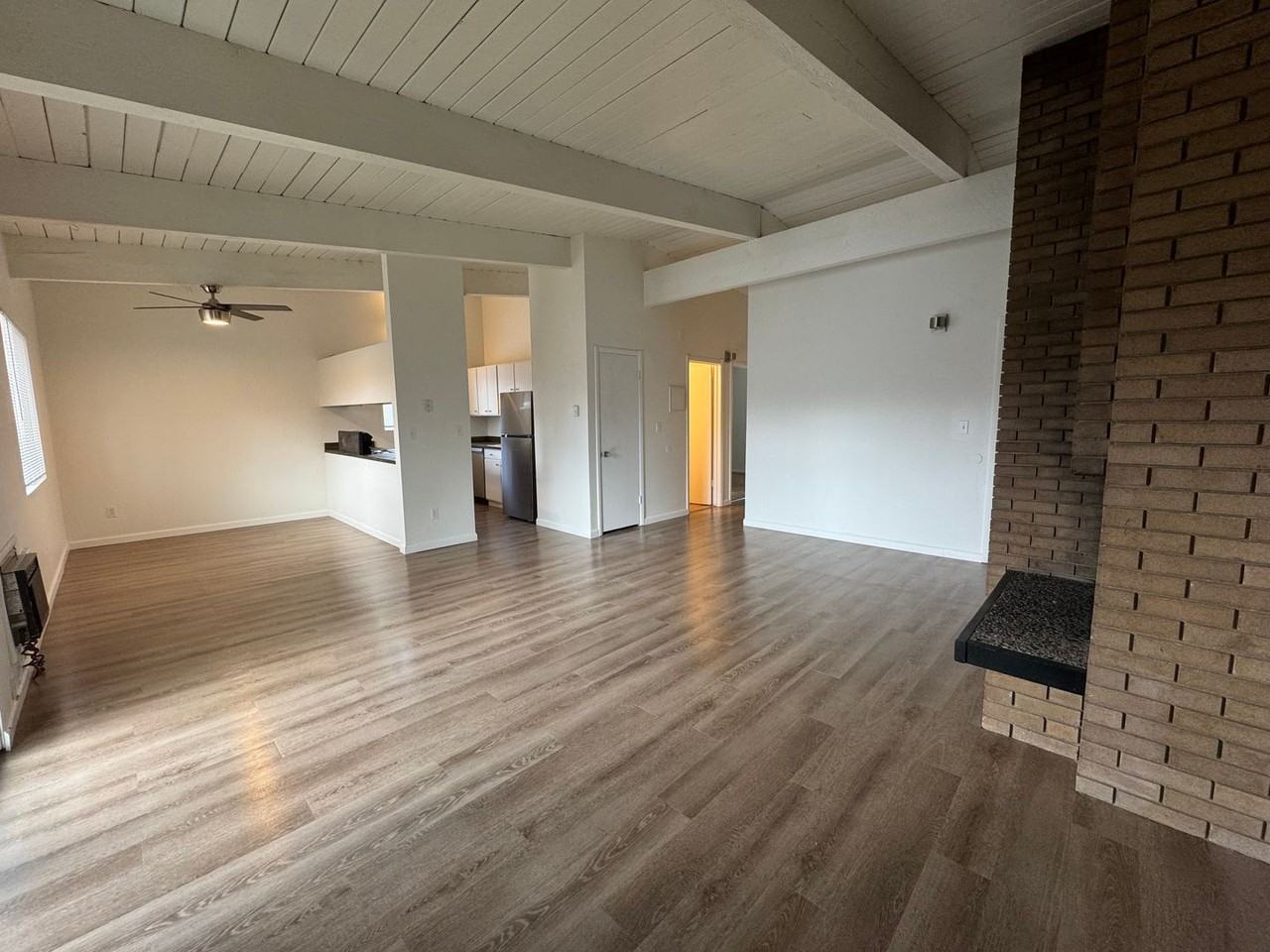 8917 E Liberty Ave - Photo 3 of 17