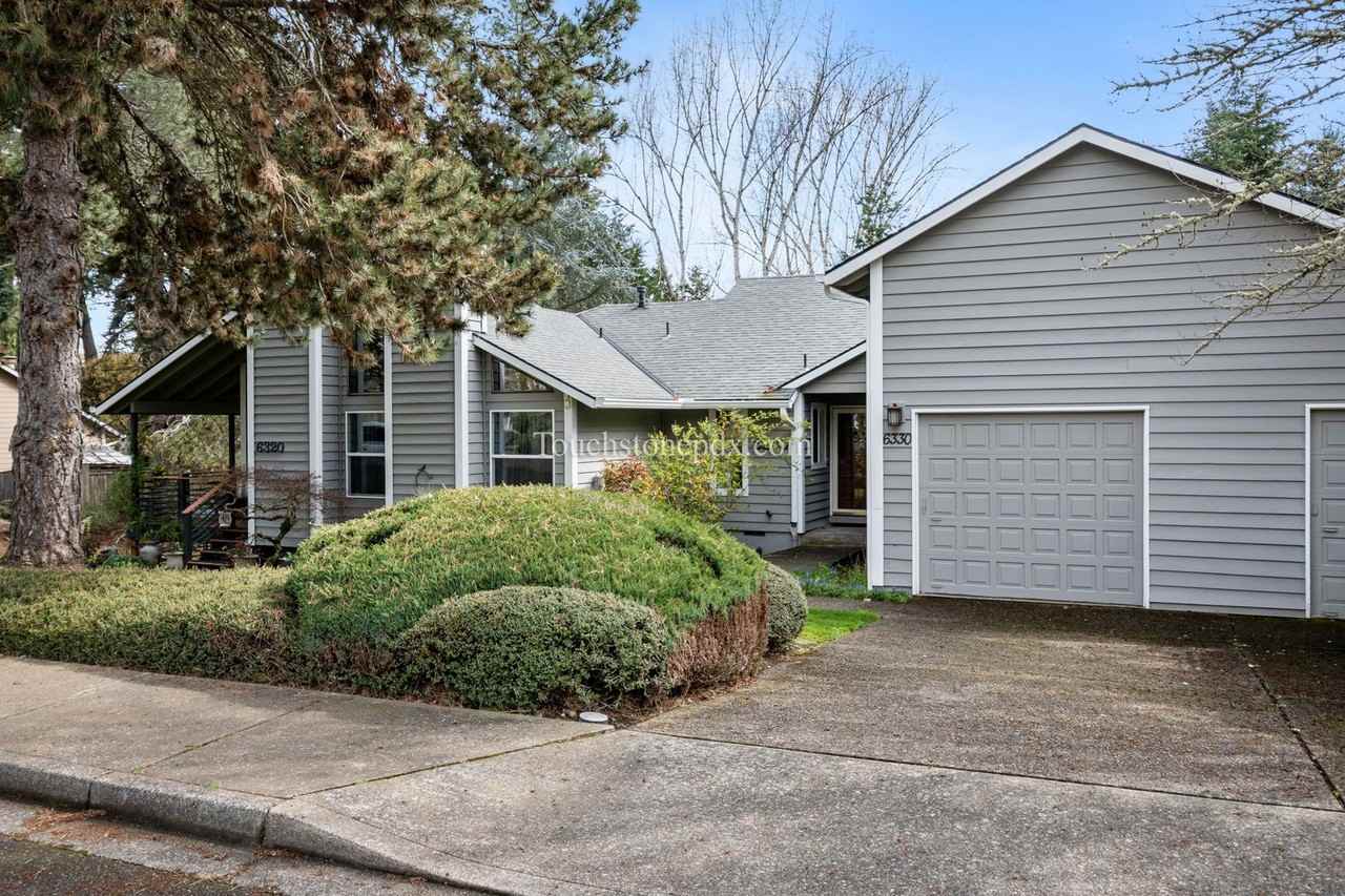 6330 Sw 152nd Ave - Photo 3 of 32