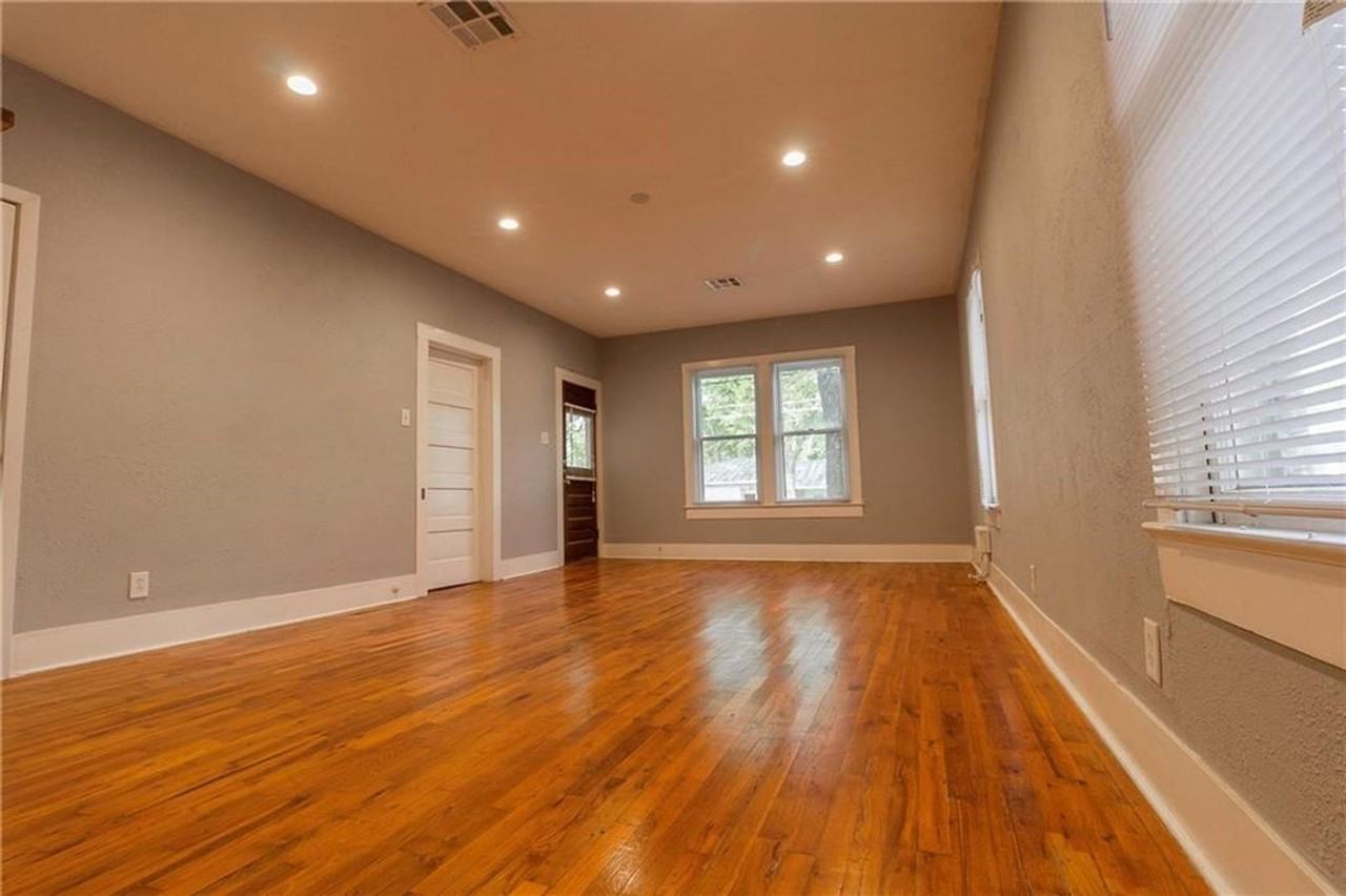 4517 Avenue F - Photo 7 of 27