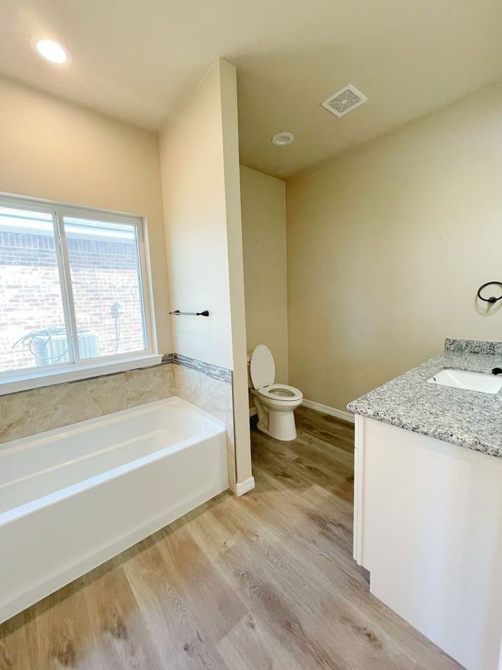 433 Venus Rd - Photo 7 of 11