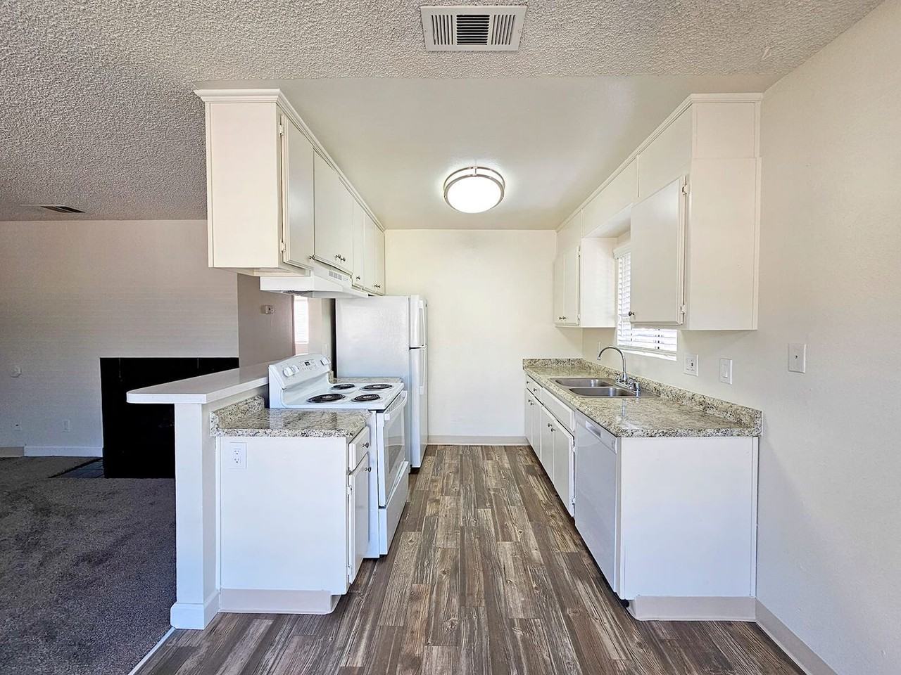 Pepper Valley - Photo 4 of 28