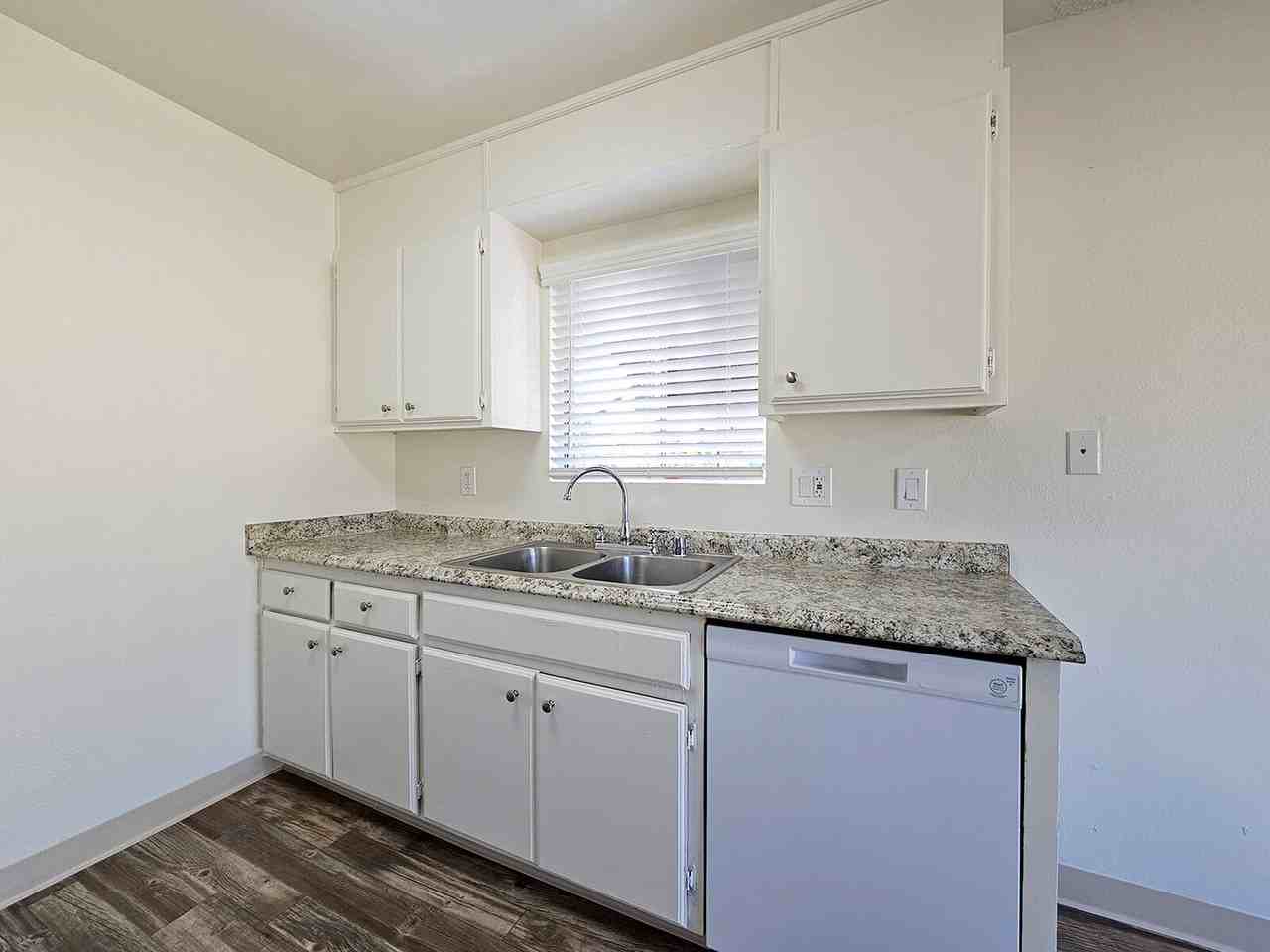 Pepper Valley - Photo 5 of 28