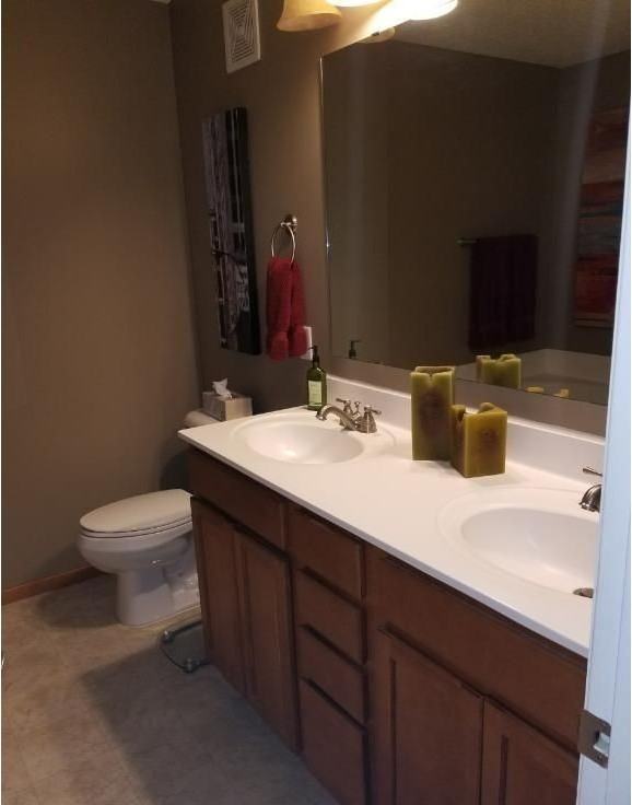 11009 Oak Grove Cir #D - Photo 7 of 12