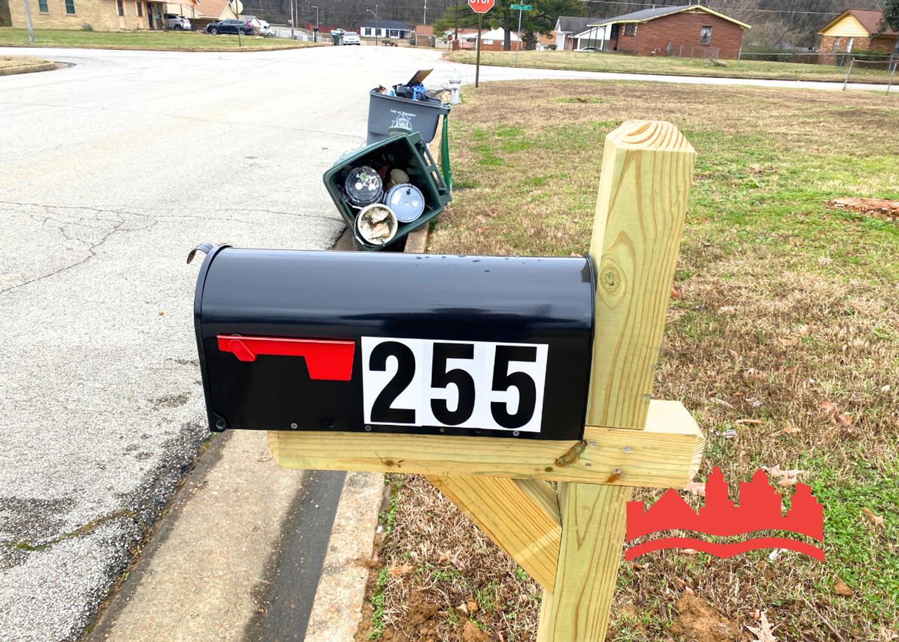 255 Southhill Ave - Photo 3 of 15