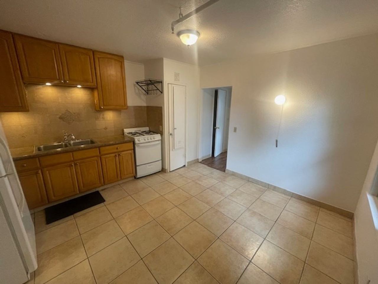 514-524 41st St - Photo 3 of 26