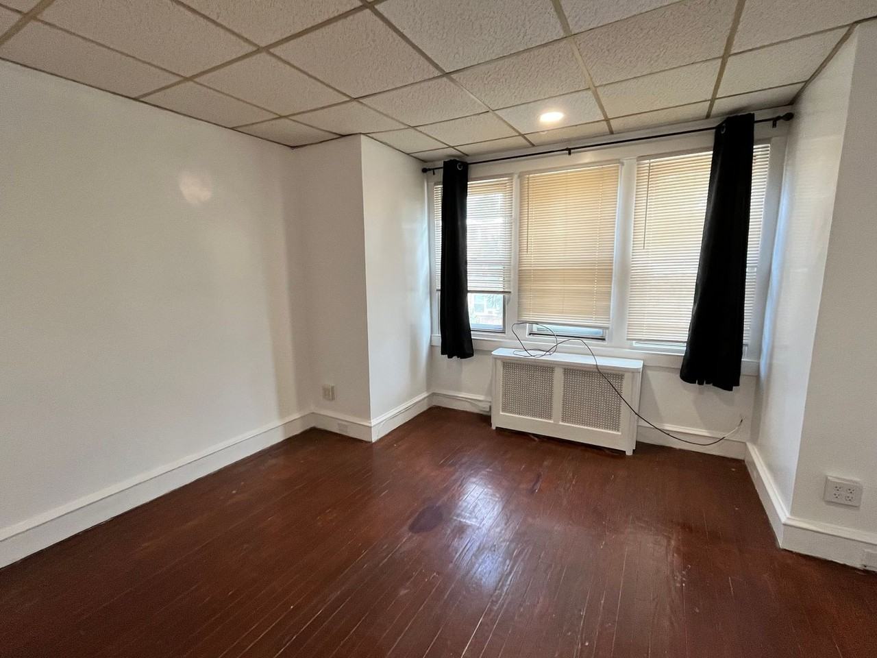 4624 Van Kirk St - Photo 3 of 29