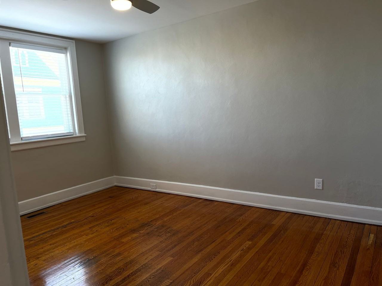 115 Elm Ave Sw ##Sw - Photo 7 of 8