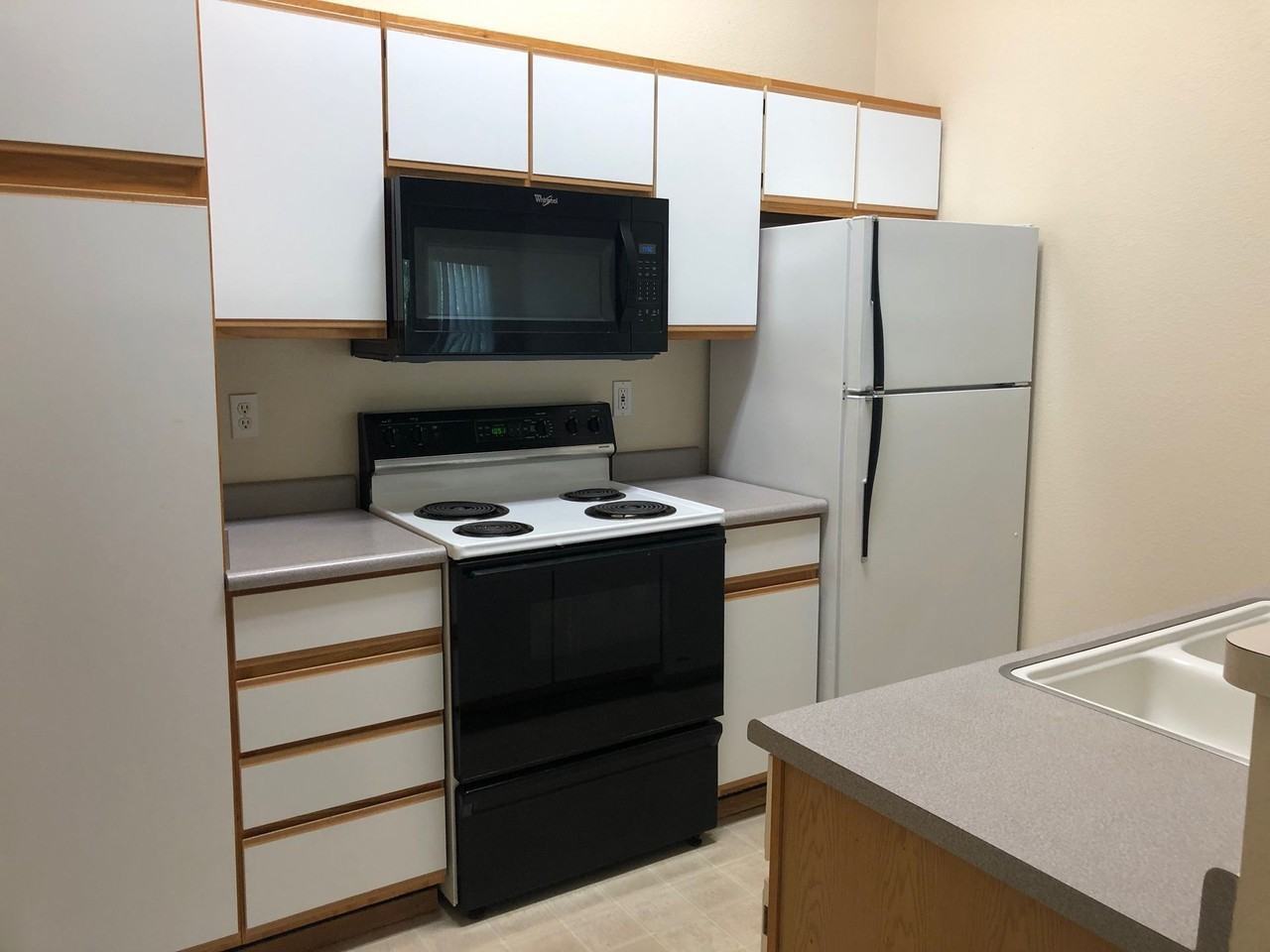 1922 N Farwell Ln #201 - Photo 4 of 37