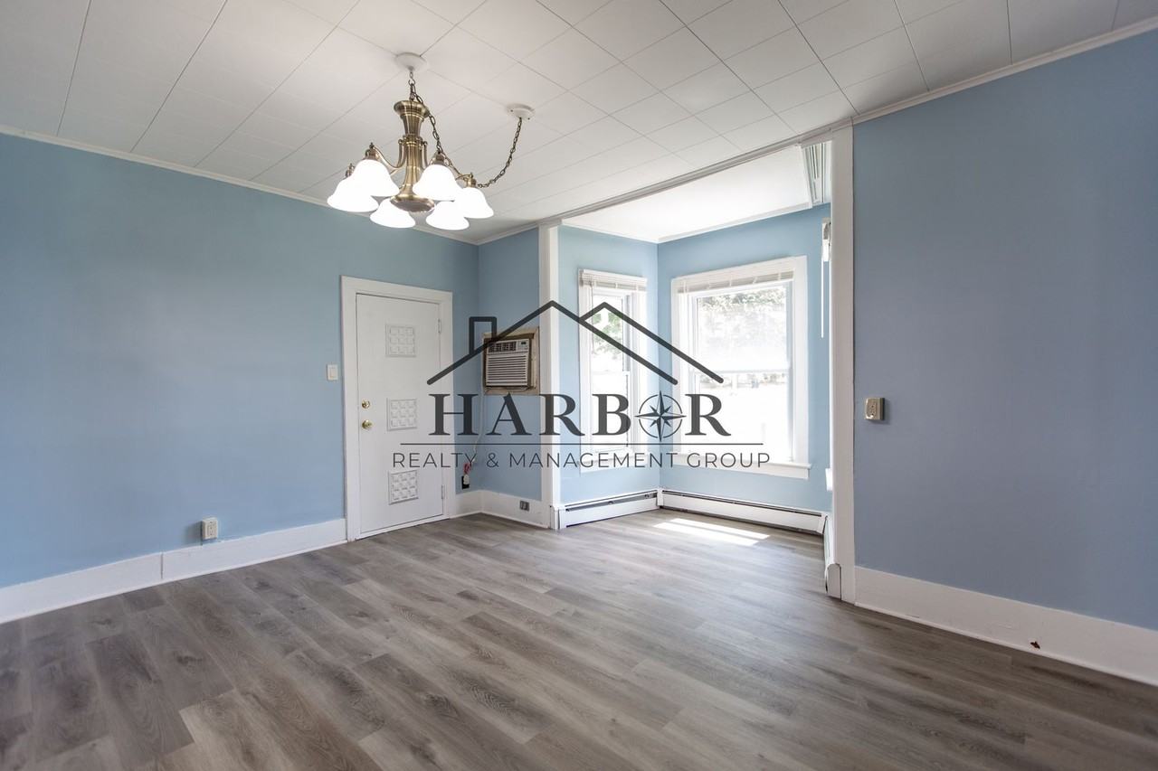 725 7th Avenue Southeast - Photo 5 of 17