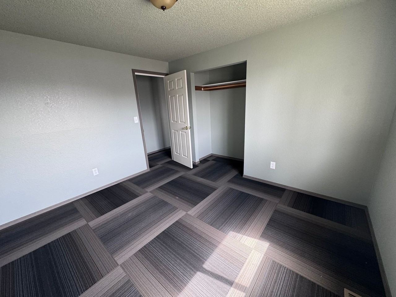 1518 S 24th Ave - Photo 3 of 15