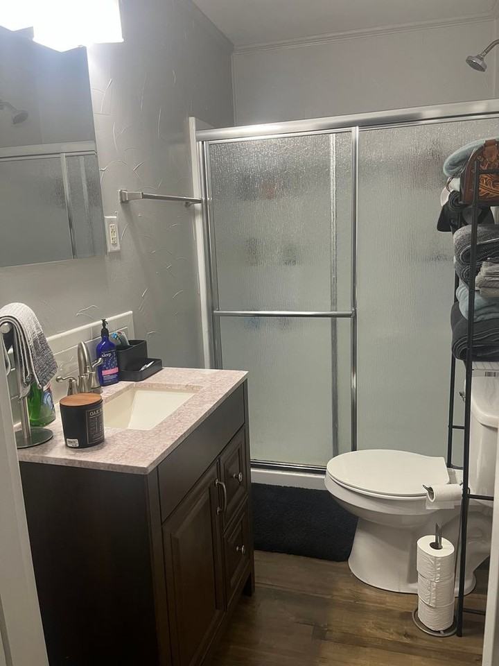 318 E Main St - Photo 3 of 3