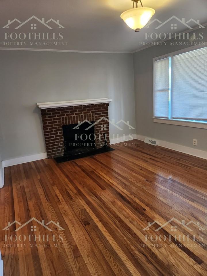 918 Anderson St - Photo 3 of 22