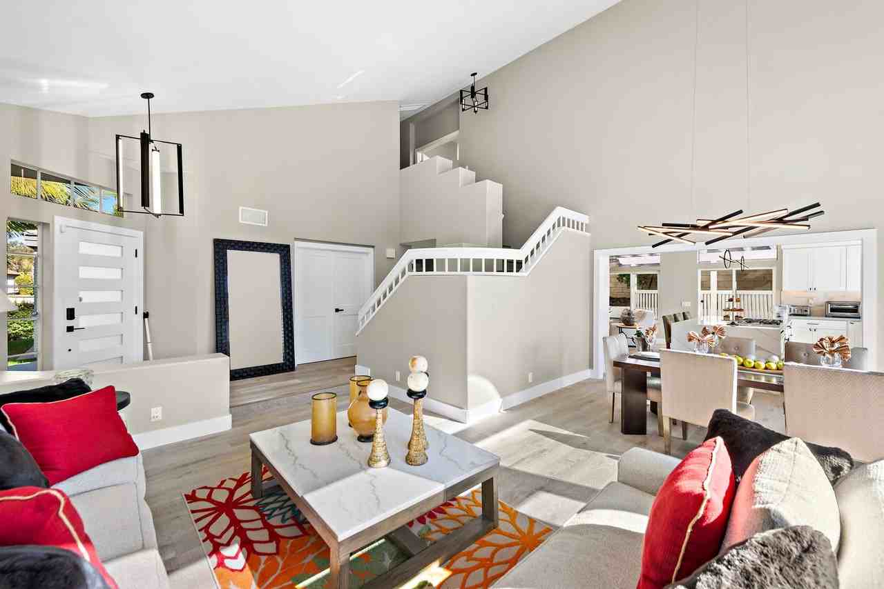 8 Glastonbury Pl - Photo 3 of 36