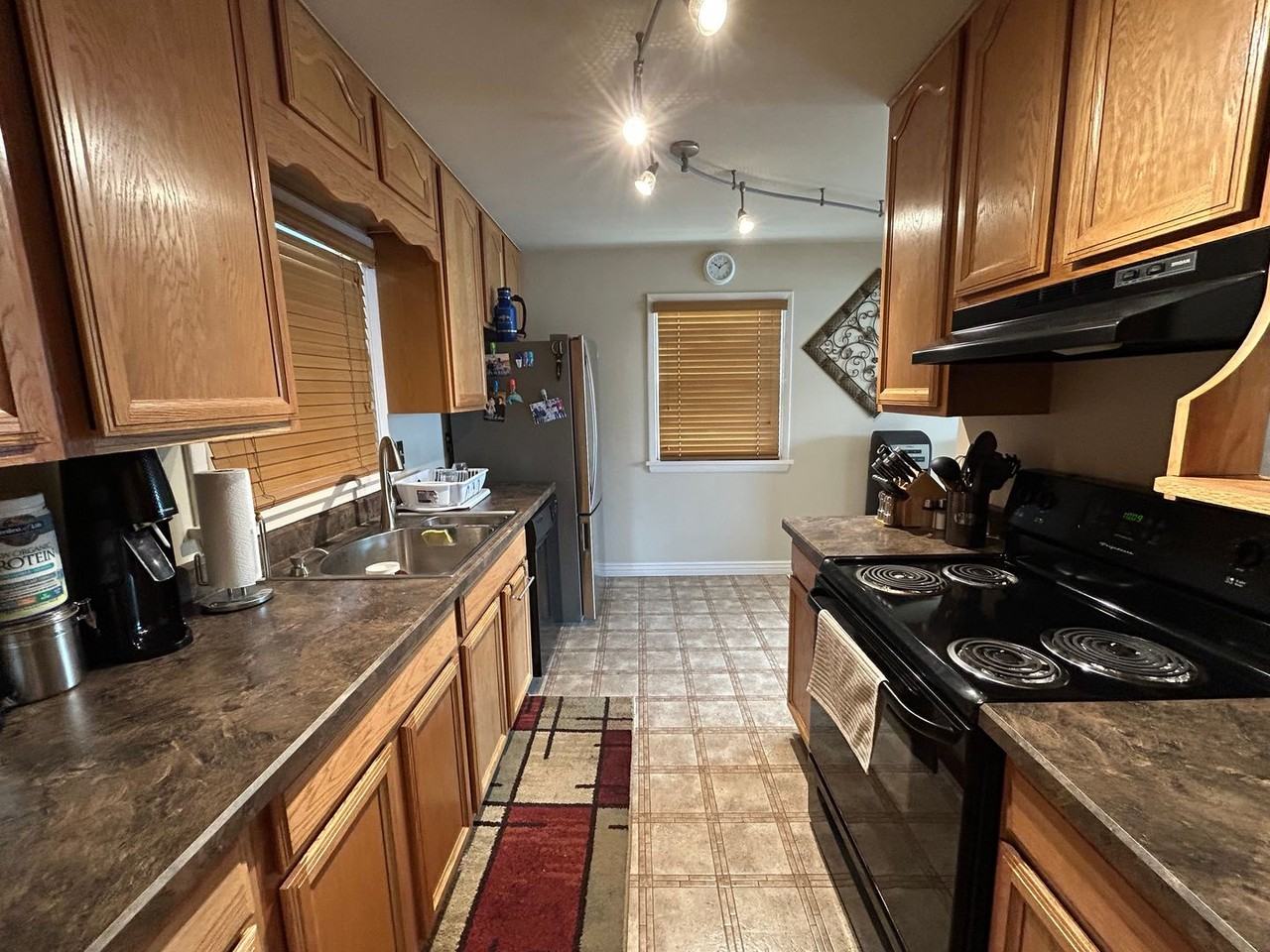 1309 Avenue E - Photo 5 of 14