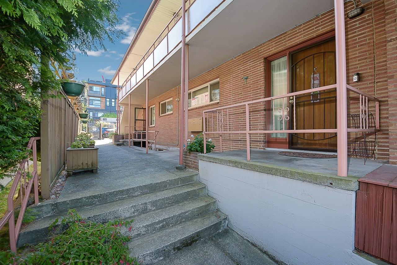 June Court Apartments - Photo 3 of 6
