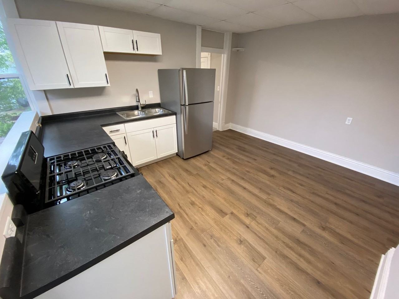 1815-1817 Meharry St - Photo 2 of 15