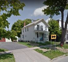 featured image of 113 W Oneida St