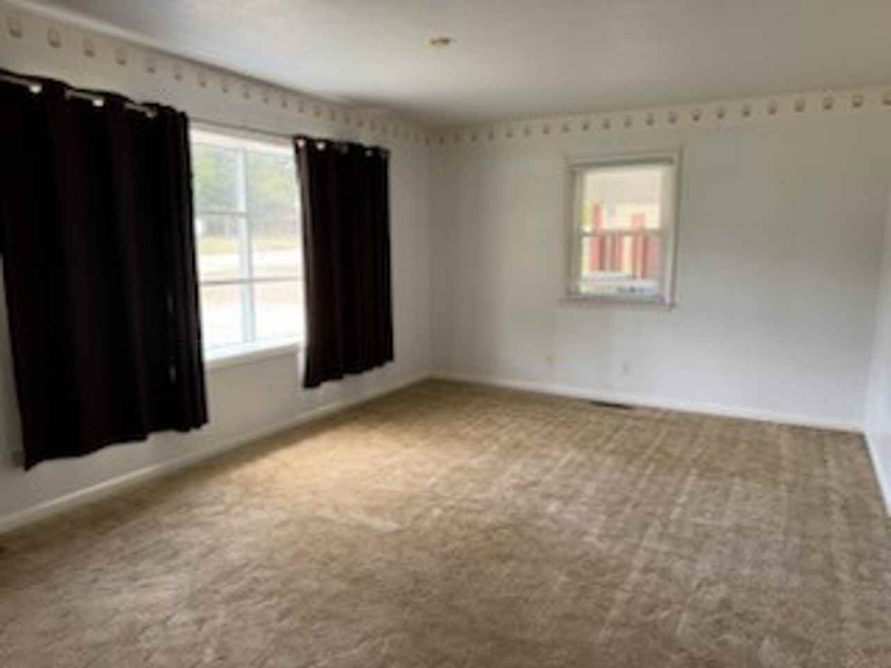 338 Summer Hill Rd - Photo 3 of 20