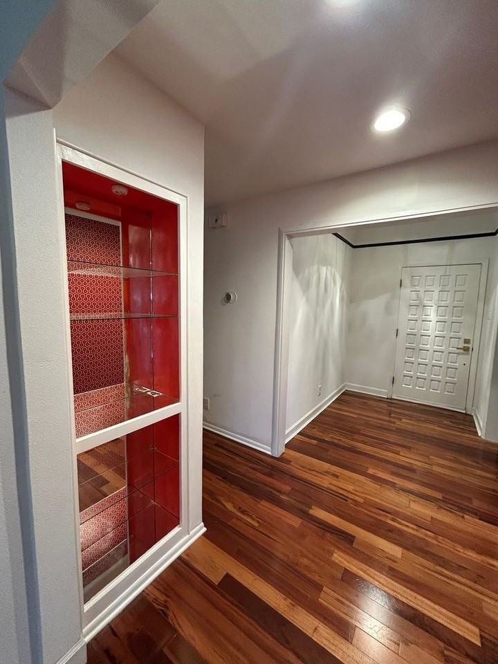 2915 N 42nd St - Photo 3 of 24